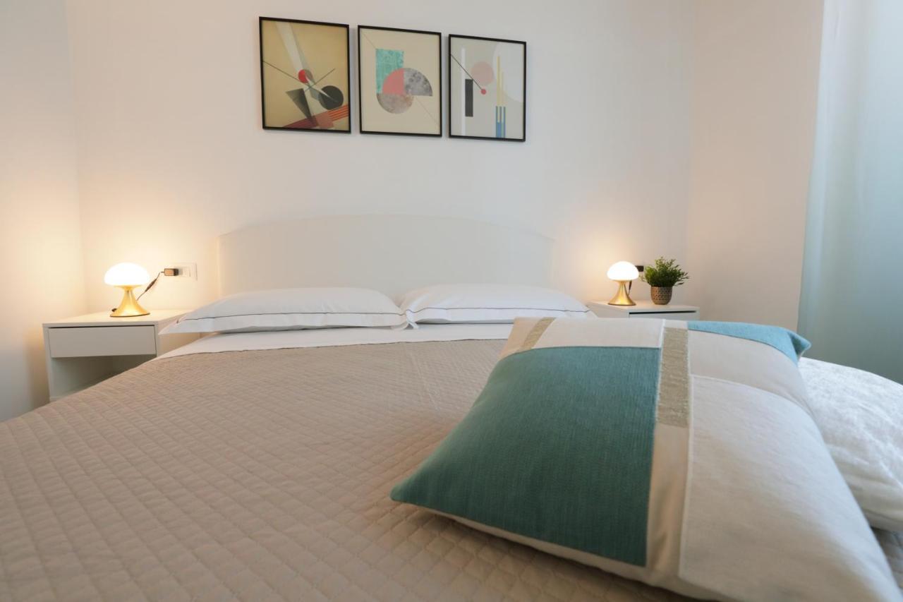 Zuara9Room Rimini Exterior foto