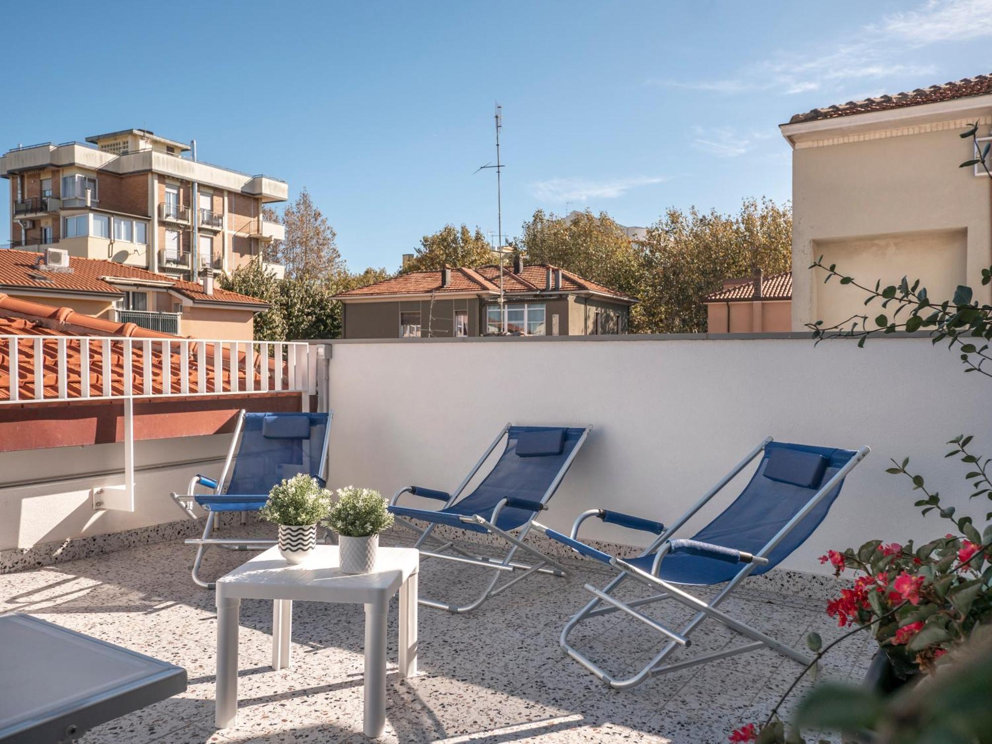 Zuara9Room Rimini Exterior foto