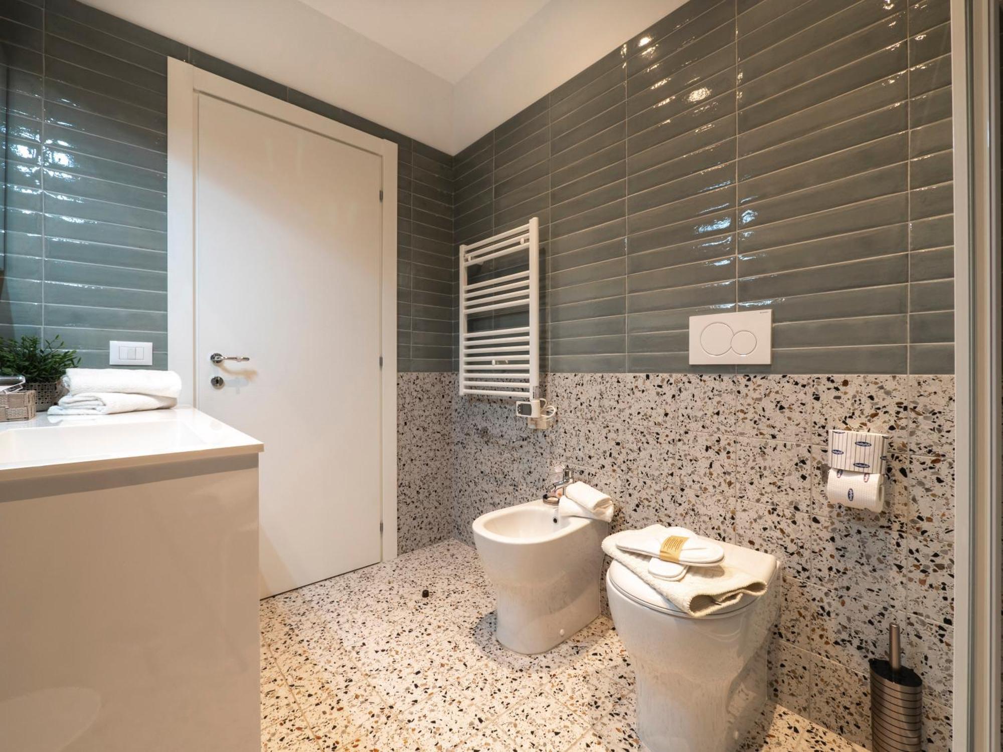 Zuara9Room Rimini Exterior foto