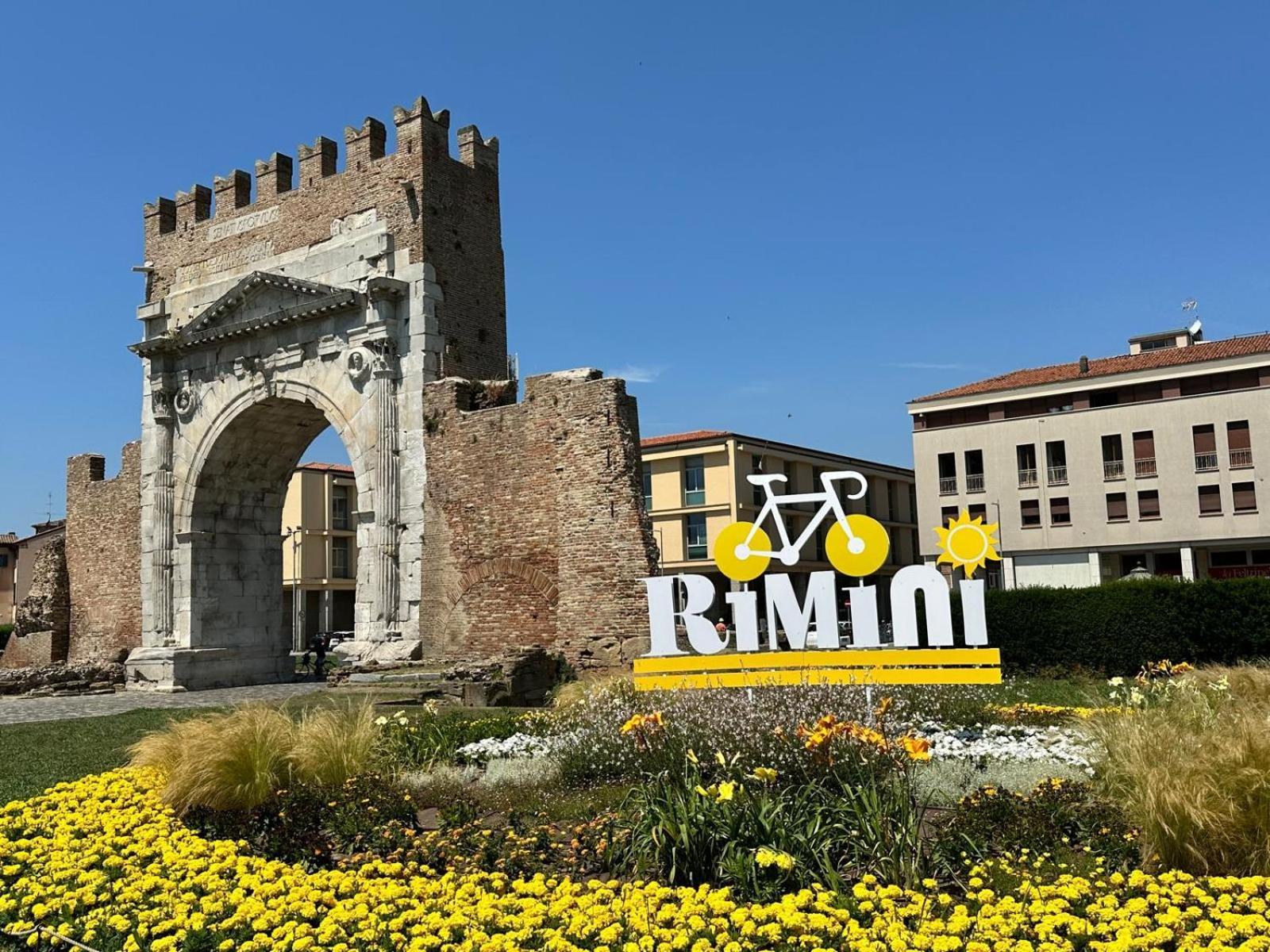 Zuara9Room Rimini Exterior foto